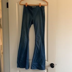 Free People flat front bell bottom jeans, size 25